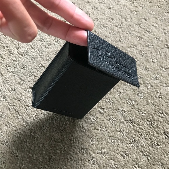 Folding classic wayfarer tortoise Ray-Bans w/ case - Picture 5 of 8